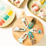 48 Haarspangen & Haargummies – Regenbogen pink – Bild 4