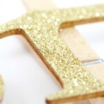 Adventskalender Glitzer Holzzahlen mit Klammern - natur – Bild 2