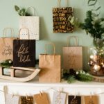 6 goldfolierte Geschenktüten – Holy Night – Bild 2