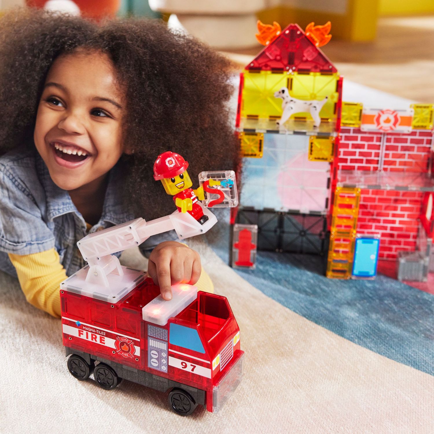 Magna-Tiles® Fire Station - 50 Teile – Bild 3